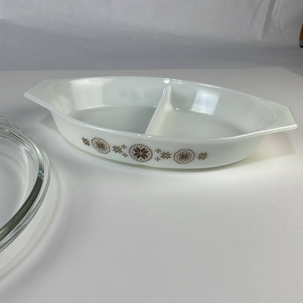 PYREX 1 1/2 Quart Divided Bake Dish “Brown Town and Country Quilt - Picture 5 of 12